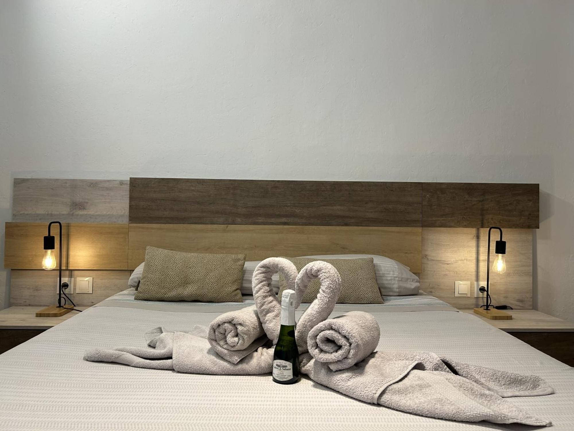 Lujo A Tu Alcance Con Spa Y Garaje Pleno Centro Huelva Exteriér fotografie