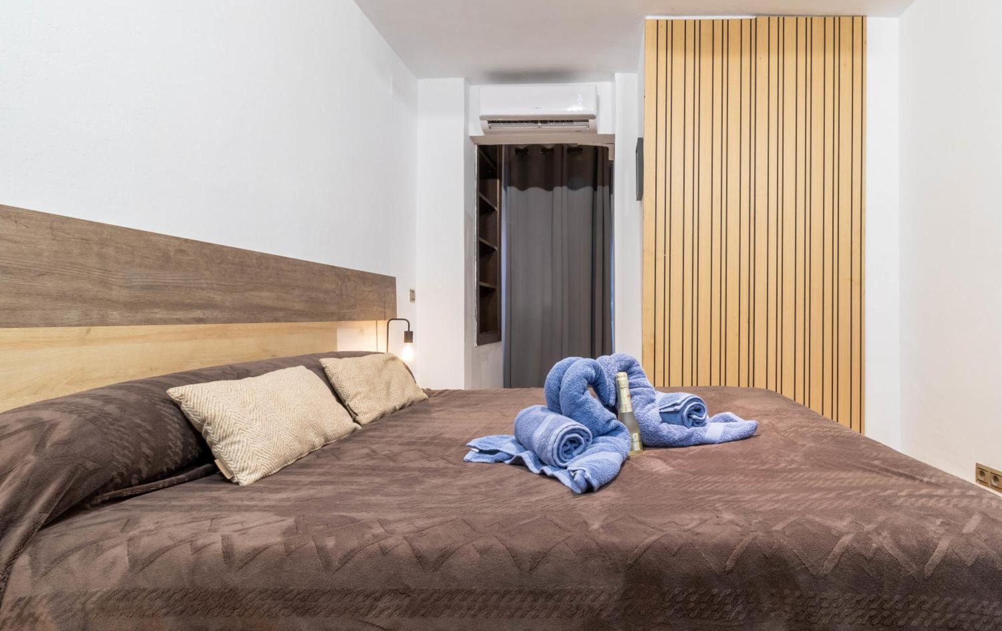 Lujo A Tu Alcance Con Spa Y Garaje Pleno Centro Huelva Exteriér fotografie