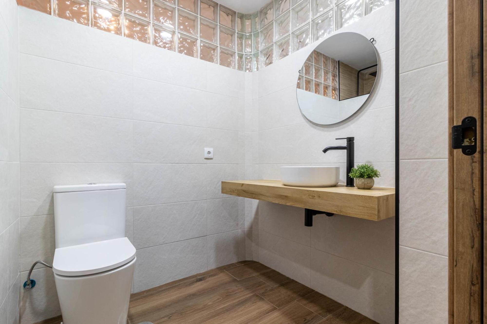 Lujo A Tu Alcance Con Spa Y Garaje Pleno Centro Huelva Exteriér fotografie